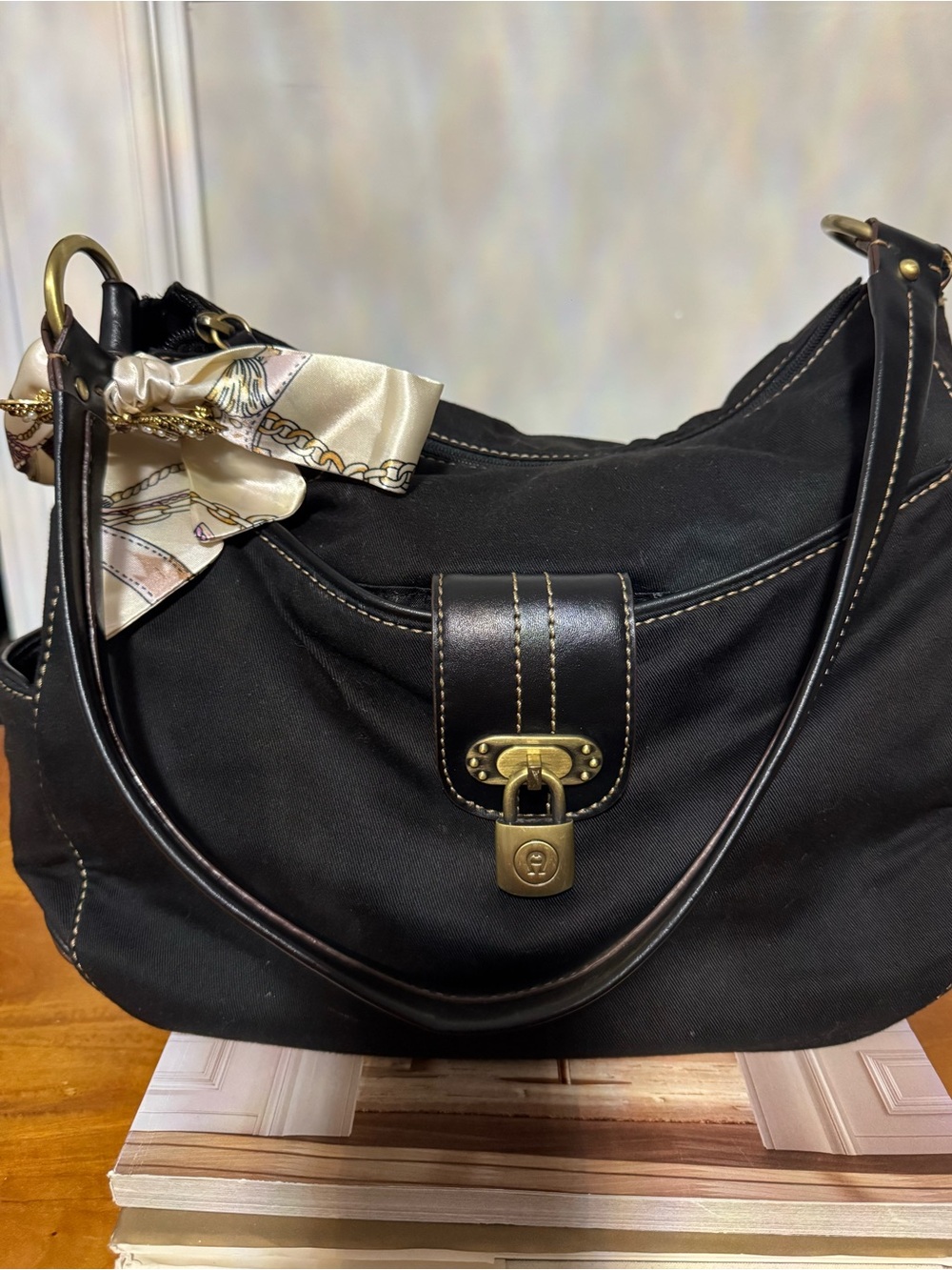 Etienne Aigner Black Fabric BlackGold Hardware Shoulder Bag Butterfly Brooch - Picture 3 of 17